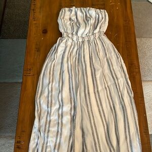 EUC urban outfitters (silence and noise) strapless romper white and navy size S